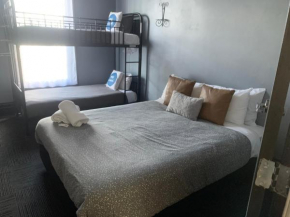 Bomaderry Hotel, Nowra